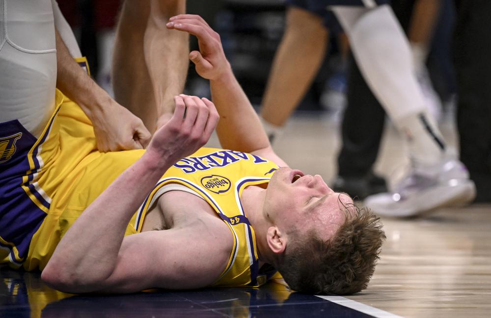 世界杯：王曼昱冲冠有三大不确定性，需要抛开孙颖莎，正视困难.